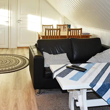 Apartman 4 Person Holiday In Oksvoll