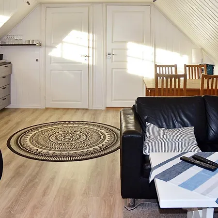 4 Person Holiday In