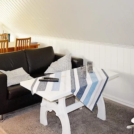 4 Person Holiday In Apartman Oksvoll