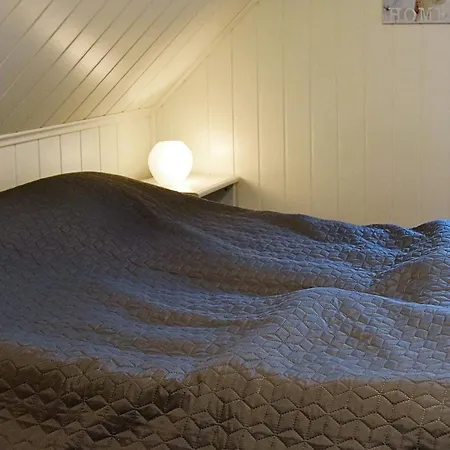 4 Person Holiday In Oksvoll